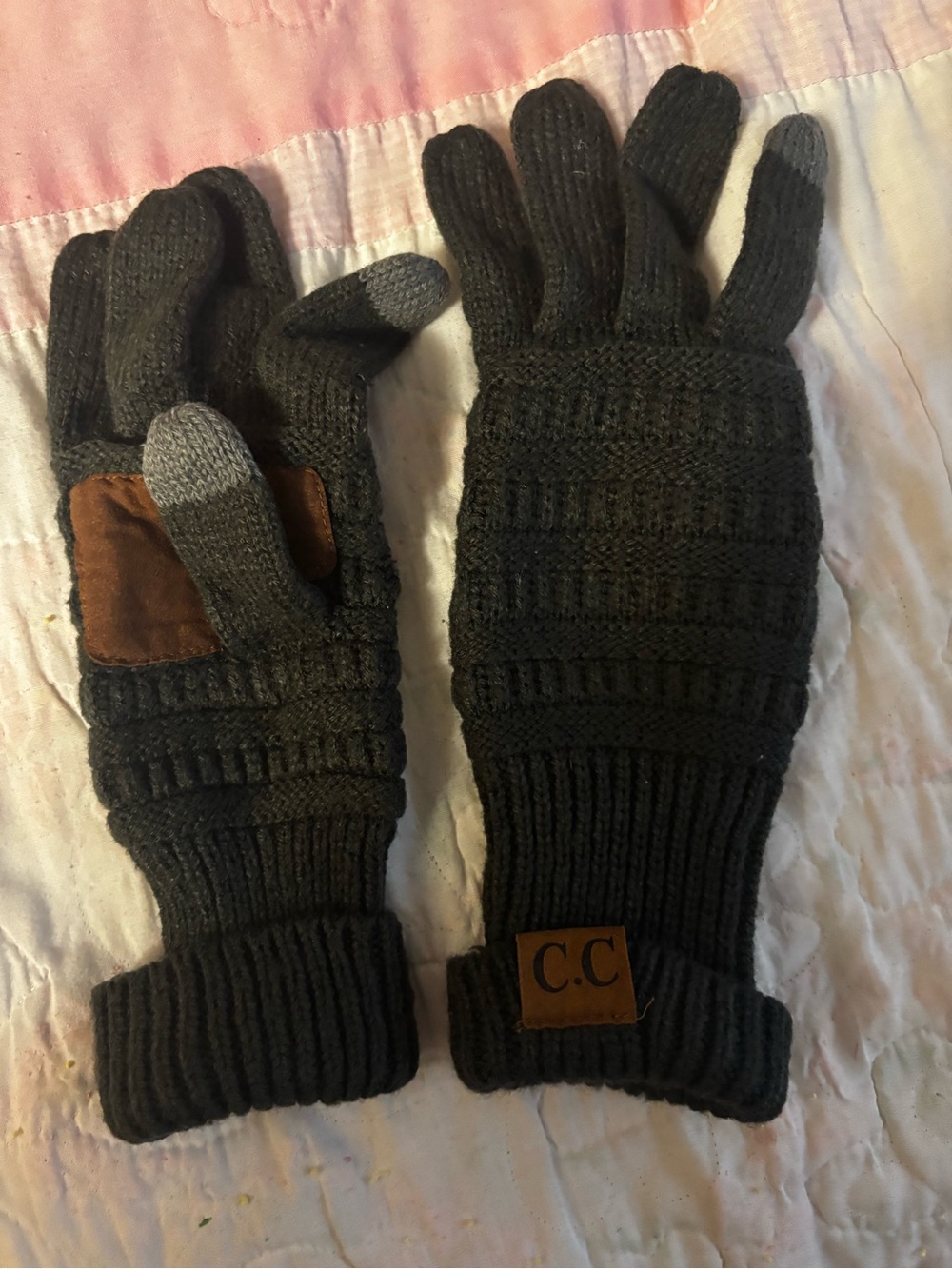 C.C Dark Gray Knit Touchscreen Gloves with Leather Patch